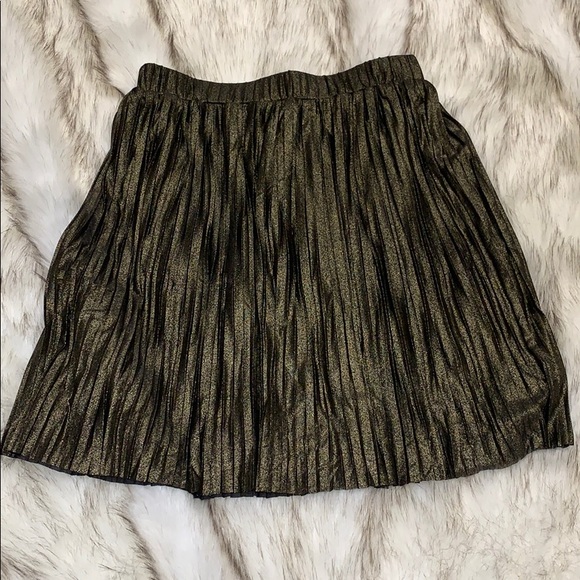 Smart Set Skirt - Picture 6 of 6